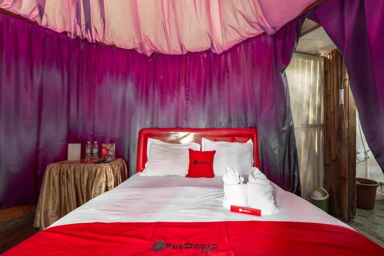 Reddoorz @ Apache Camp Hotell Batu  Eksteriør bilde